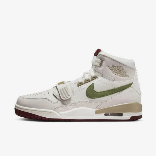 Nike:n aidot Air Jordan -miesten korkeavartiset, kestävät vapaa-ajan kengät HF0745-131