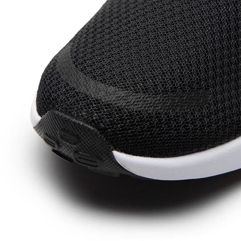 Nike-miesten kengät Revolution 7 -urheilukengät ovat mukavia, kulutusta kestäviä, kevyitä, mukavia ja pehmustettuja juoksukenkiä Fb2207-001