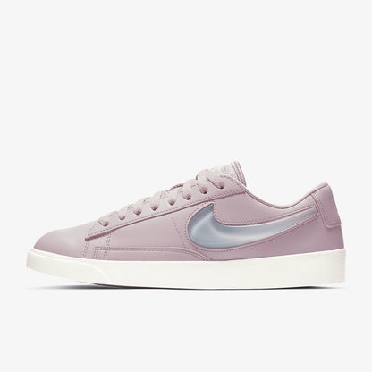 Nike Genuine Spring BLAZER LOW LX Γυναικεία παπούτσια με κορδόνια AV9371-500