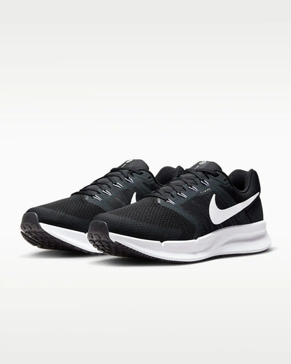 Miesten Nike Run Swift 3 -juoksukengät DR2695-017