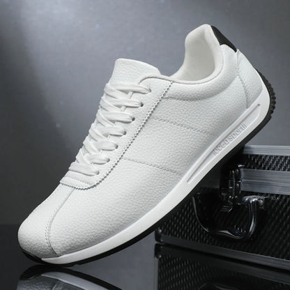 Leisure Running Summer Fashion Anti Slip Mountaineering PU Leather Sports Shoes Tennis Trend  Hot Selling Men White Flat Shoes