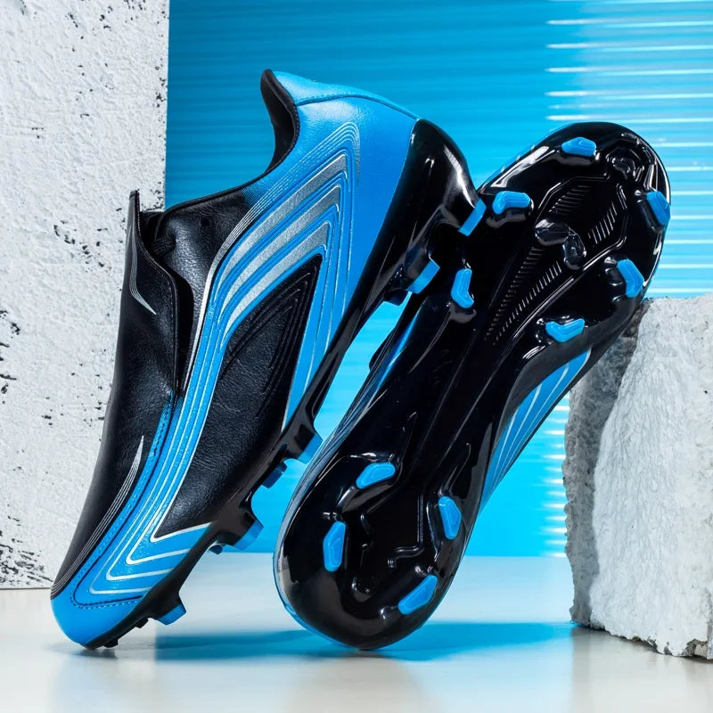 Nouvelles chaussures de football pour hommes, légères, antidérapantes, pour futsal, chaussures de football très vendues, baskets de match, crampons pour terrain intérieur et extérieur, haute qualité