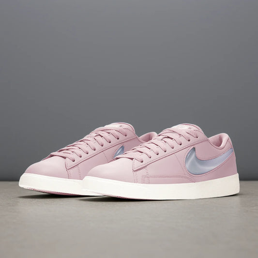 Nike Genuine Spring BLAZER LOW LX Дамски маратонки с връзки AV9371-500