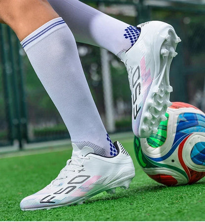 Nouvelles chaussures de football pour hommes, chaussures d'entraînement, baskets de match, chaussures de football pour terrain en herbe, chaussures de sport professionnelles antidérapantes, ultra-légères, unisexes.