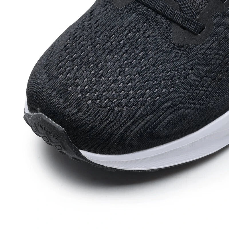 Originálne pánske bežecké tenisky NIKE QUEST 6