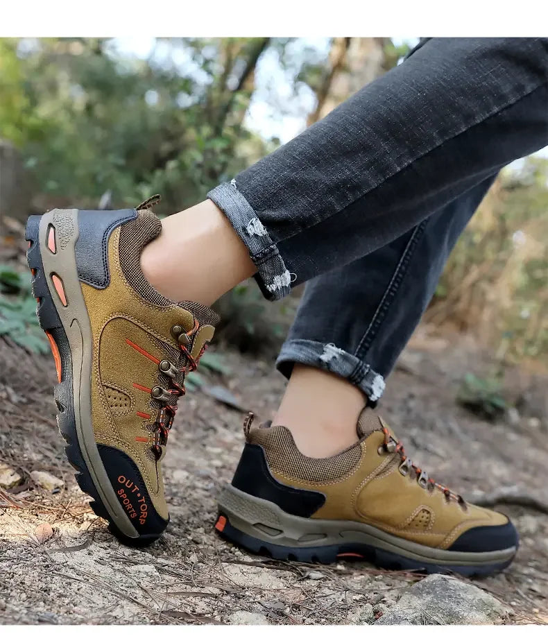 Retro Style Men Sports Shoes Autumn and Winter Short Boots Anti Slip Hiking Shoes Suitable for Ankle Boots Urban Commuting 2025