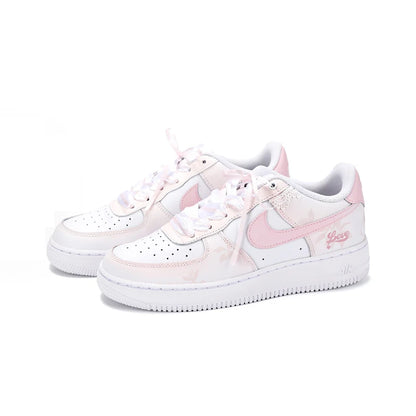 Skräddarsydda sneakers: Nike Air Force 1 Low Heartbeat Reflection – dekonstruerade sneakers med gradient och präglad banddetalj för damer