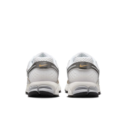 Nike Zoom Vomero 5 Comfort Classic Hengittävät Tukevat Matalan vartalon vapaa-ajan harjoittelu- ja kaupunkijuoksukengät Unisex HJ7247-099
