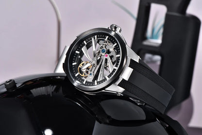 Ceas pentru bărbați PAGANI DESIGN – Model mecanic automat de lux, de tip „schelet” (cu mecanism expus), dotat cu un tourbillon, sticlă de safir cu tratament antireflex, rezistent la apă și luminescent.
