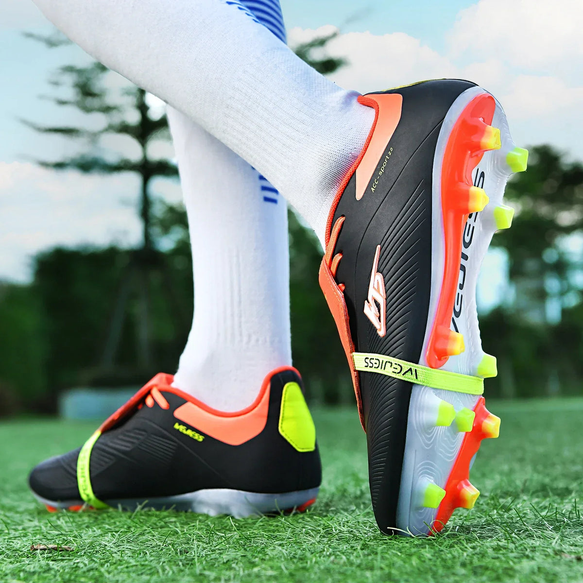 Chaussures de futsal professionnelles unisexes, très vendues, ultra-légères, TF/FG, chaussures de football de haute qualité, crampons, nouvelles chaussures de football pour femmes et hommes