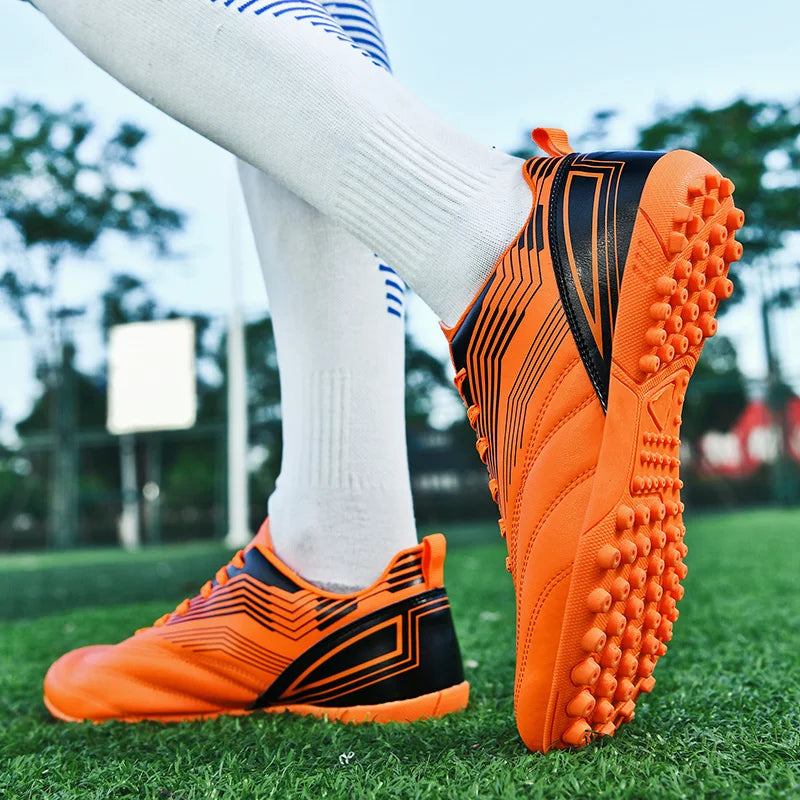 Chaussures de Football pour hommes, bottes de Football professionnelles, Futsal, vente en gros, confortables, TF, chaussures d'extérieur antidérapantes de haute qualité
