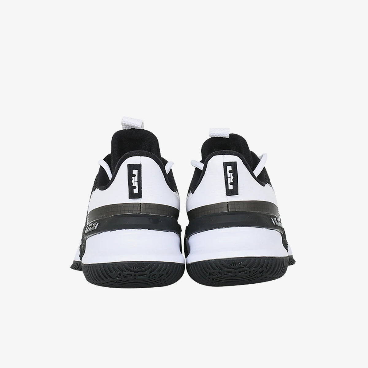 Nike Authentic Ambassador 13 LeBron Ambassador 13 miesten koripallokengät CQ9329-003