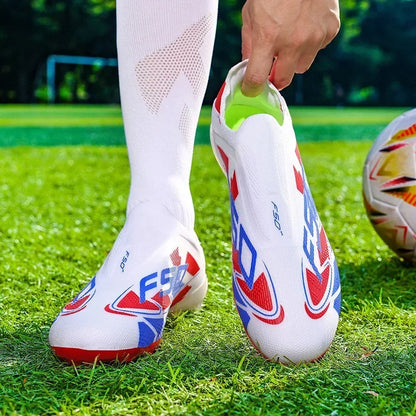 Nouvelles chaussures de football pour hommes, crampons mi-montants de haute qualité, légères, antidérapantes, pour l'extérieur et l'entraînement sur gazon, modèle très vendu