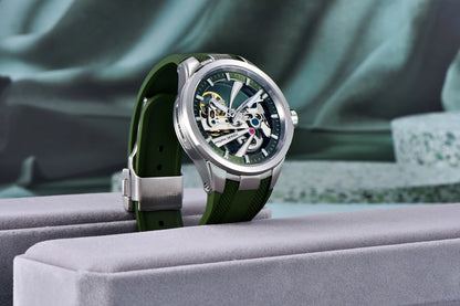 Ceas pentru bărbați PAGANI DESIGN – Model mecanic automat de lux, de tip „schelet” (cu mecanism expus), dotat cu un tourbillon, sticlă de safir cu tratament antireflex, rezistent la apă și luminescent.