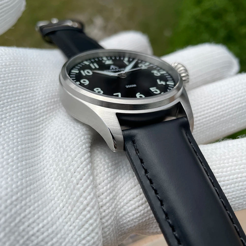 STEELFLIER Official SF743 Quartz Pilot VH31 Steel Strap Onion Crown 20Bar Waterproof Sapphire Crystal Luxury Dive Luminous Watch