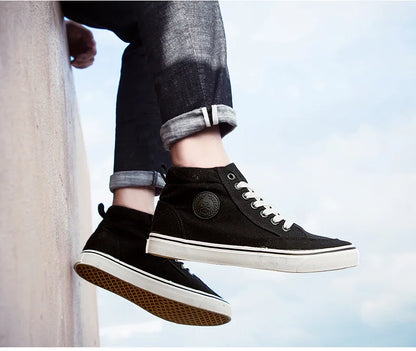 Baskets montantes en toile pour hommes, chaussures de Skate décontractées à lacets, toutes noires, pour étudiants, semelle plate, chaussures de Sport confortables