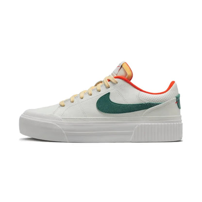 Nike Court Legacy Lift -korotettu pohja: luistamaton, mukava iskunvaimennus, kestävät klassiset lenkkarit DM7590-112