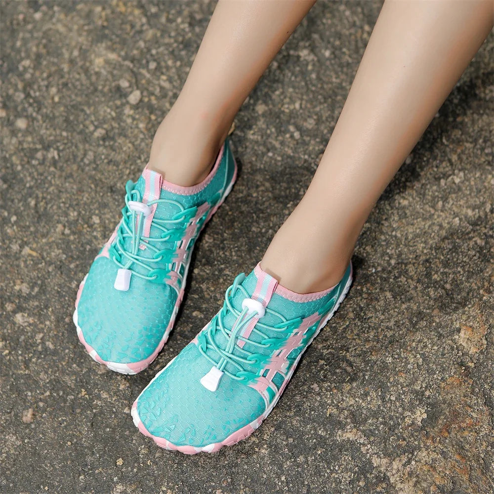 Men's and women's water shoes, upstream wading swimming barefoot five-finger aqua shoes, colorful beach seaside light unisex sneakers new