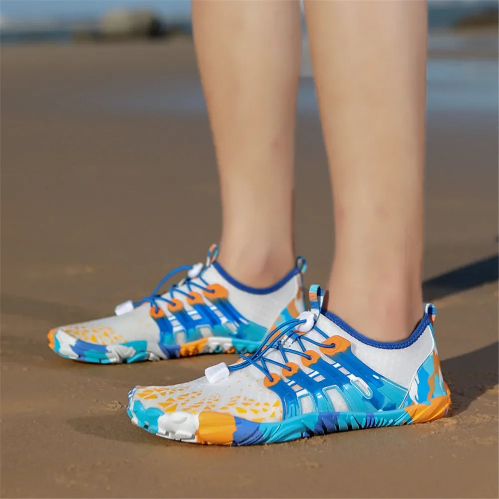 Men's and women's water shoes, upstream wading swimming barefoot five-finger aqua shoes, colorful beach seaside light unisex sneakers new