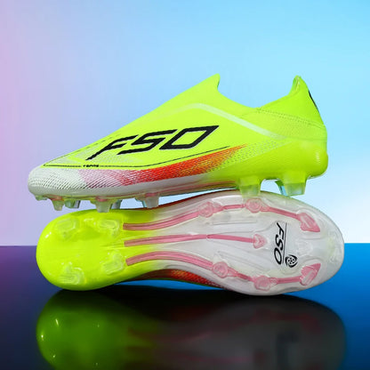 Nowe męskie buty piłkarskie antypoślizgowe dla chłopców, na zewnątrz, bestsellerowe buty do piłki nożnej na trawę i mecze, wysokiej jakości korki, wysokie, lekkie