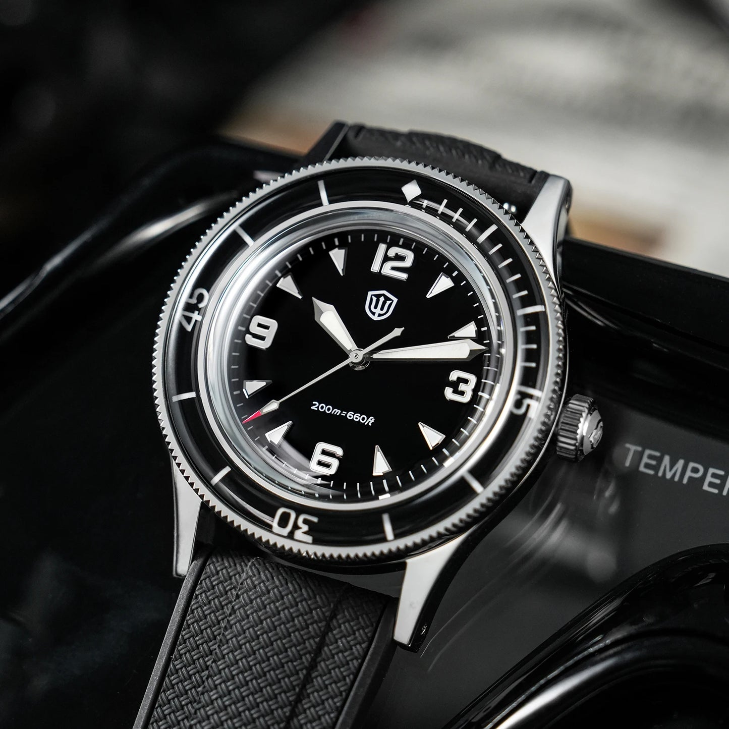 Watchdives WD50Q 38mm Watch Stainless Steel VH31 Sweep Seconds Quartz Movement Men Watches Bubble Sapphire Luminous Waterproof
