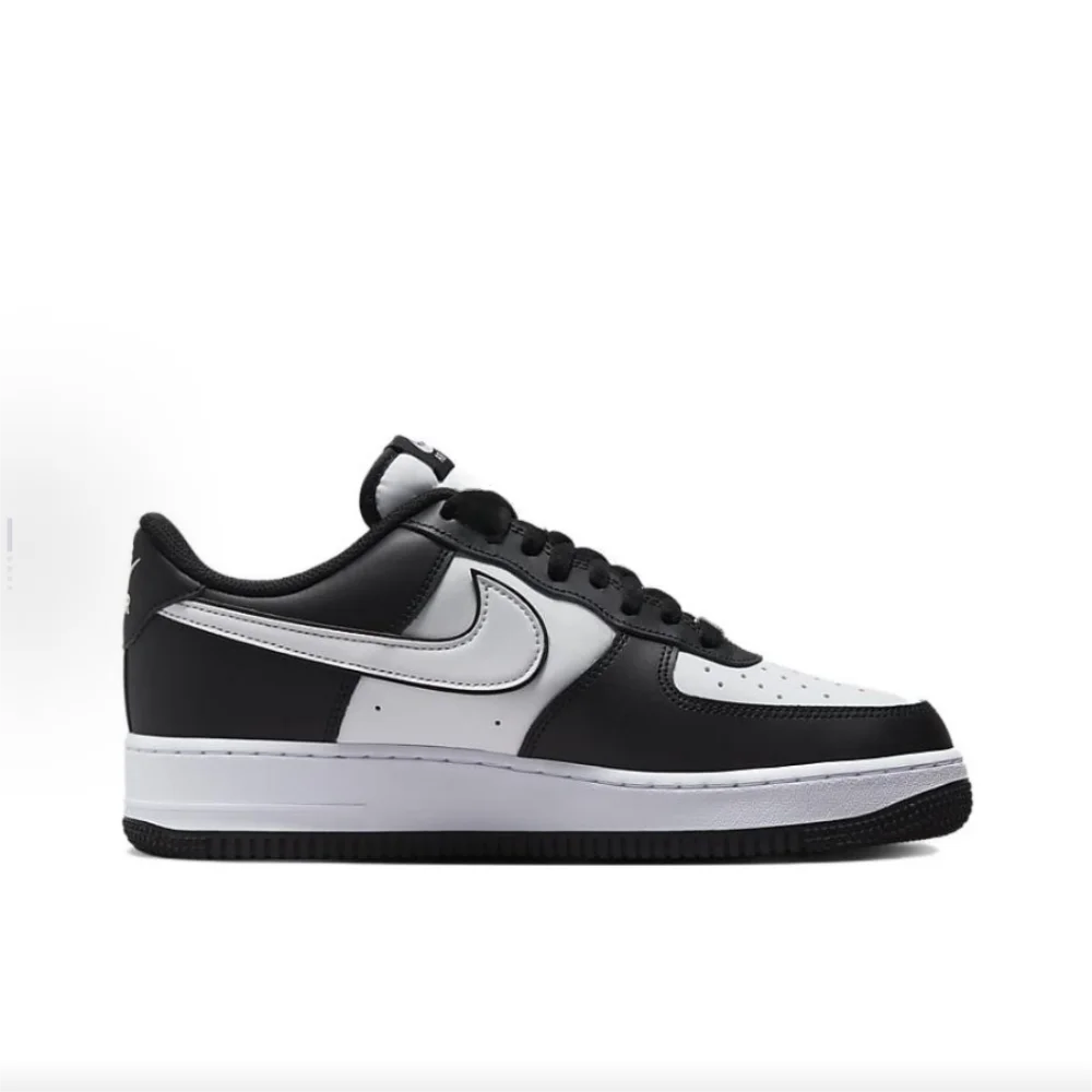 Sneakers casual basse Nike Air Force 1 “Panda” in pelle, unisex, bianco/nero DV0788-001