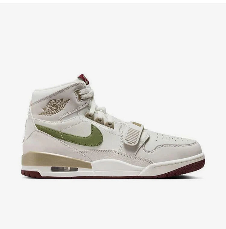 Nike:n aidot Air Jordan -miesten korkeavartiset, kestävät vapaa-ajan kengät HF0745-131