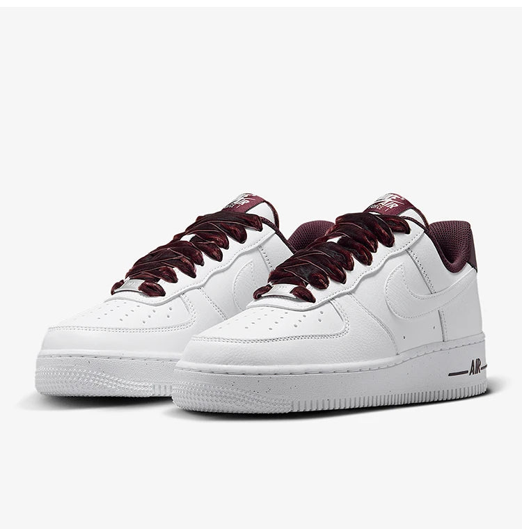 Originální dámské nízké retro lehké volnočasové tenisky Nike Air Force 1 HV4403-600